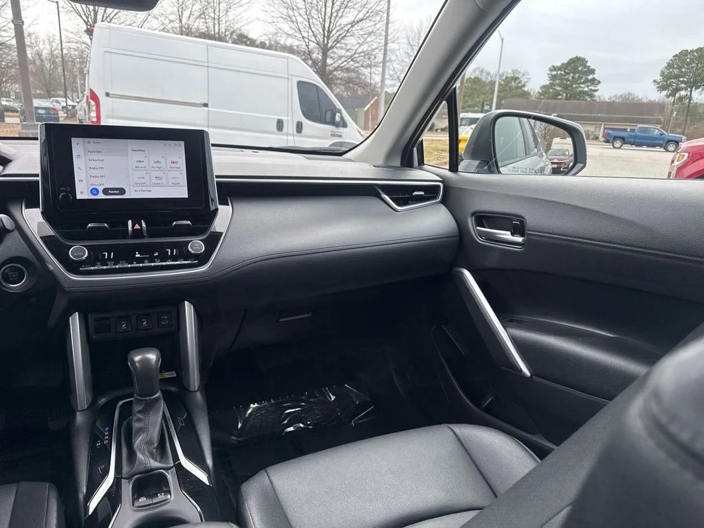 Used 2023 Silver Toyota XLE image 11