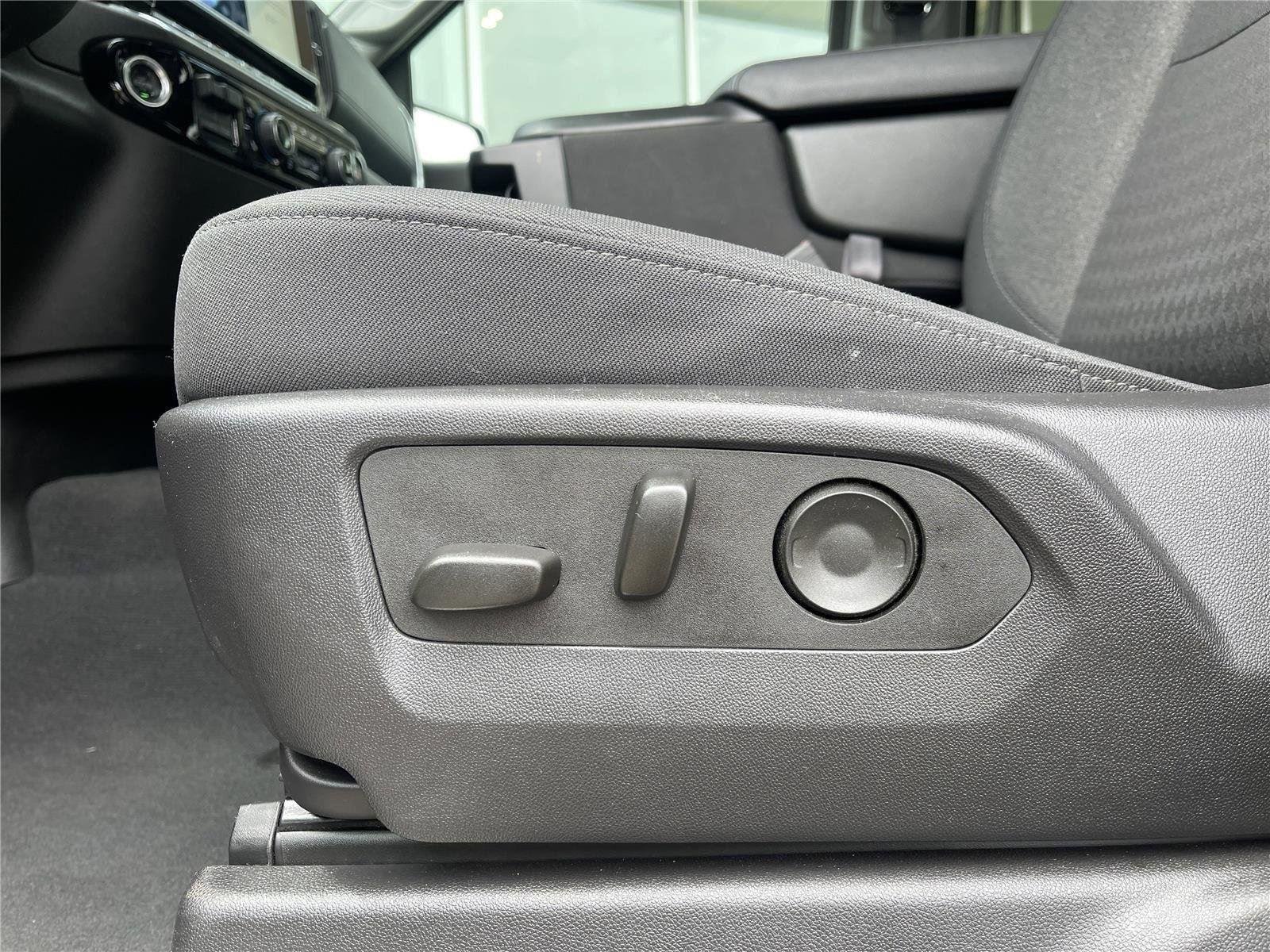 2025 Chevrolet Silverado 1500 LT - Photo 19