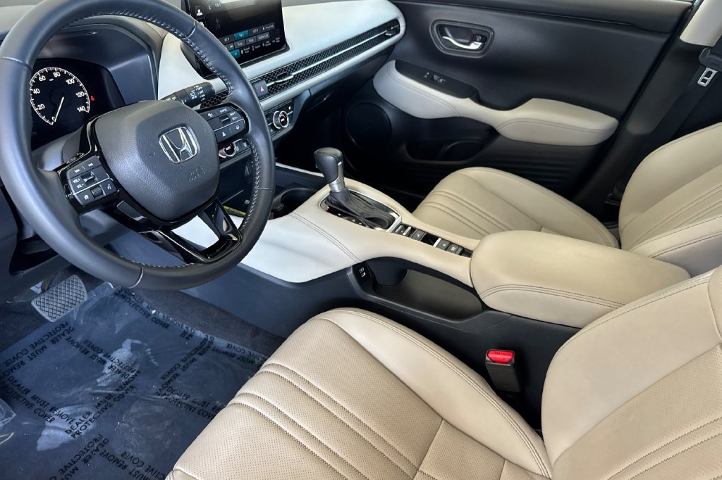 Used 2025 Lunar Silver Metallic Honda EX-L image 12