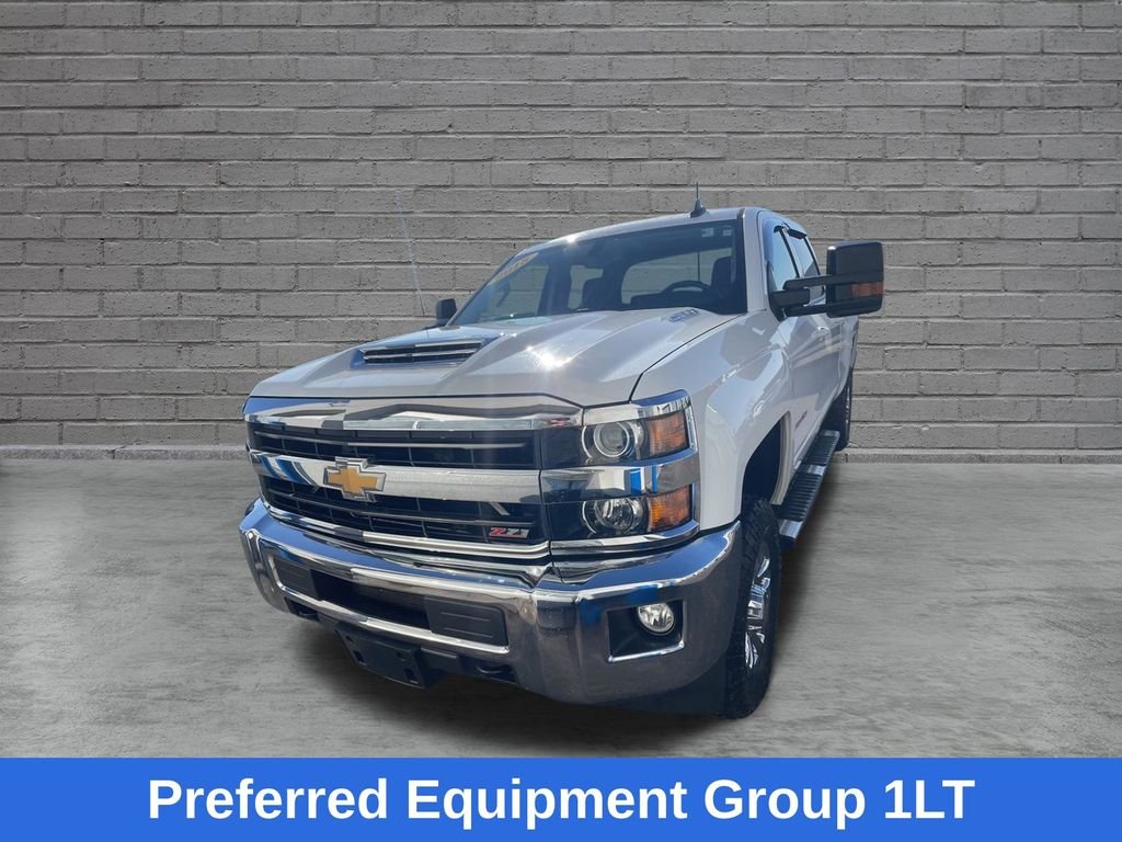 Used 2018 White Chevrolet LT image 4