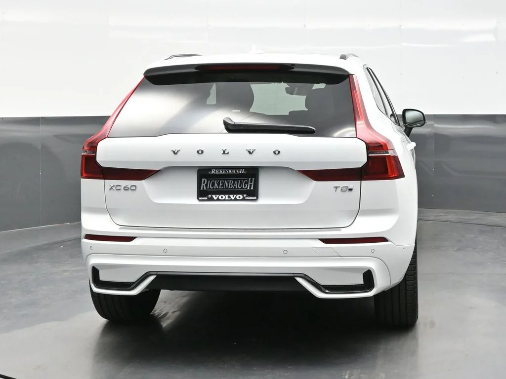 New 2026 Crystal White Volvo T8 Ultra image 6