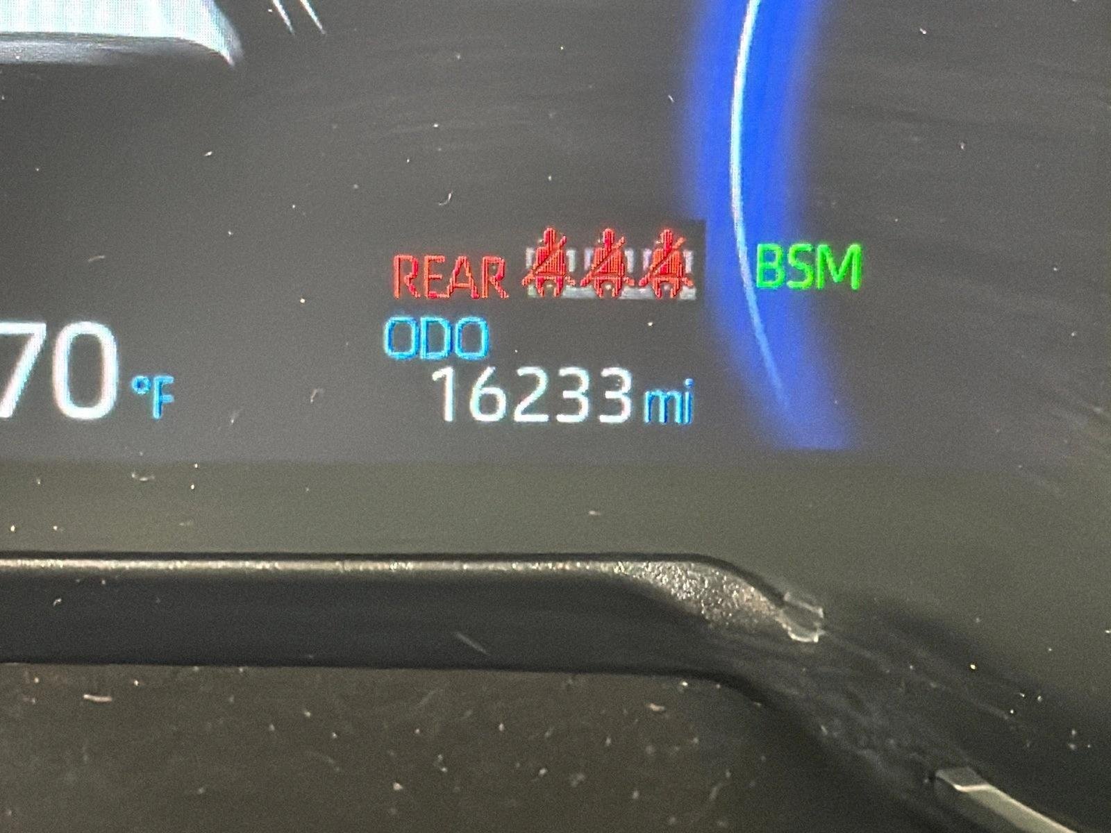 Certified Used 2024 Ice Cap Toyota Hybrid XLE image 29