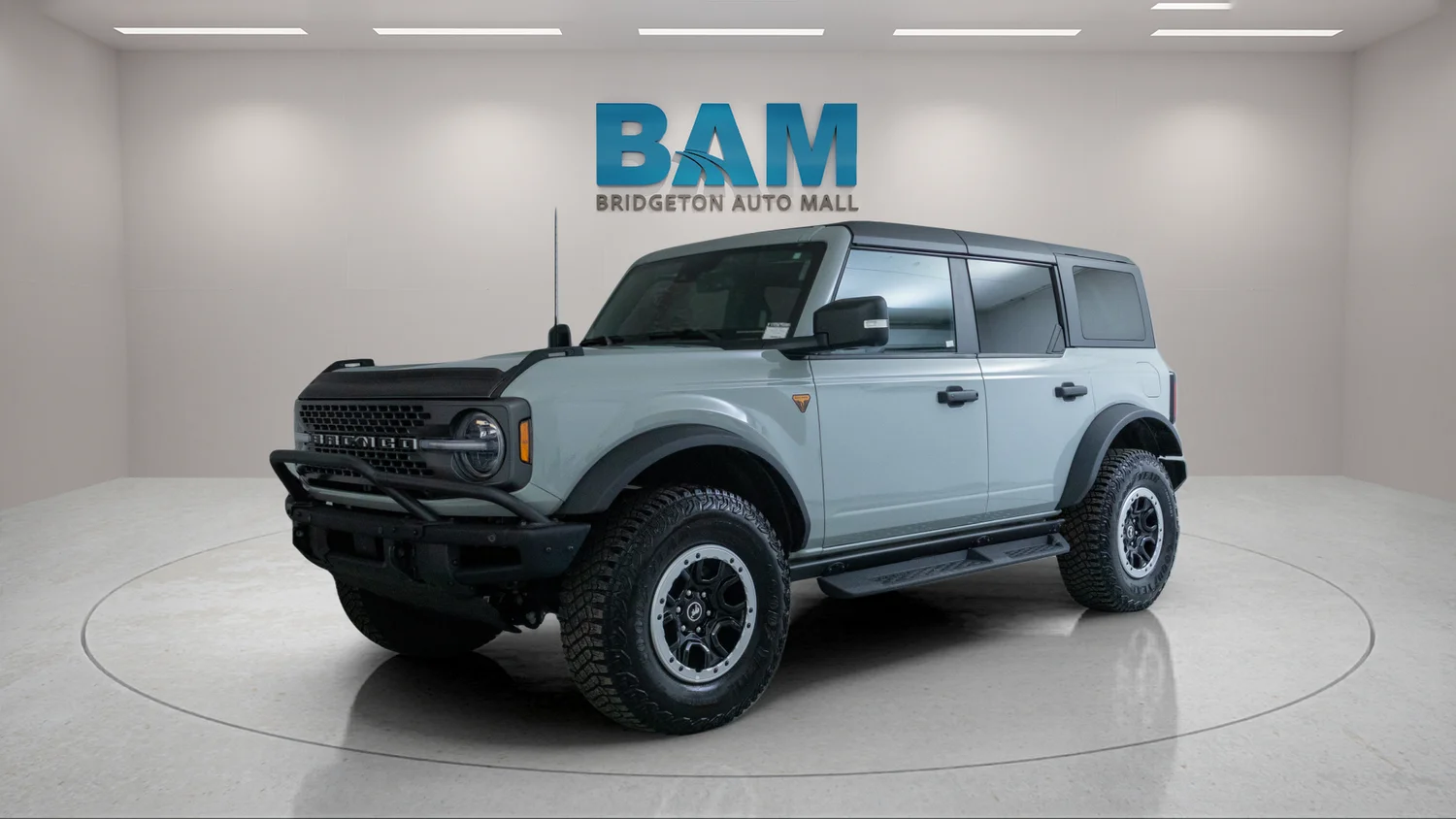Used 2024 Green Ford Badlands image 3