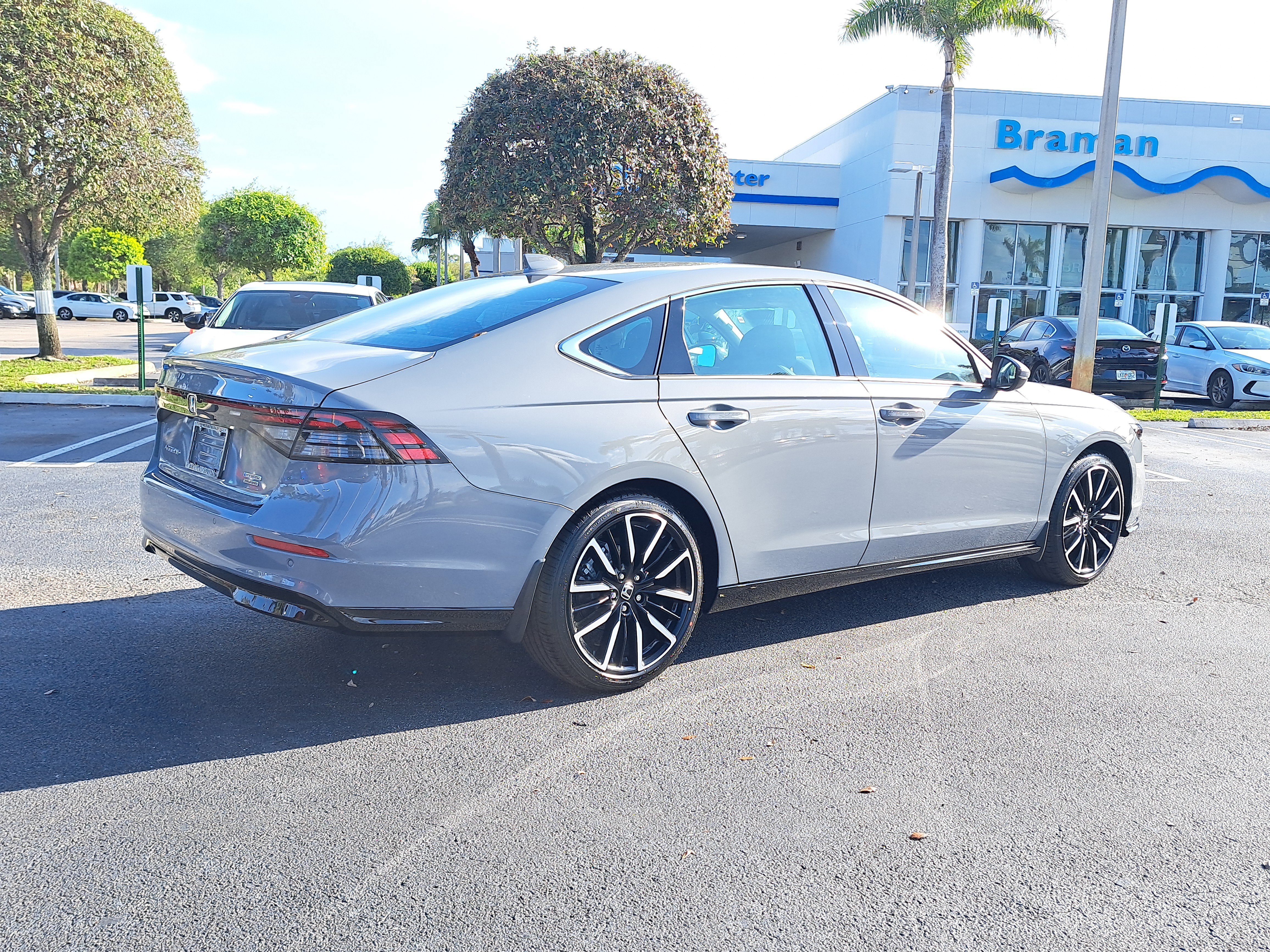New 2026 Urban Gray Pearl Honda Touring image 6