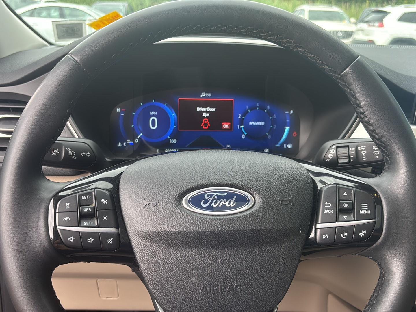 Used 2022 Star White Metallic Tri-Coat Ford SEL image 12