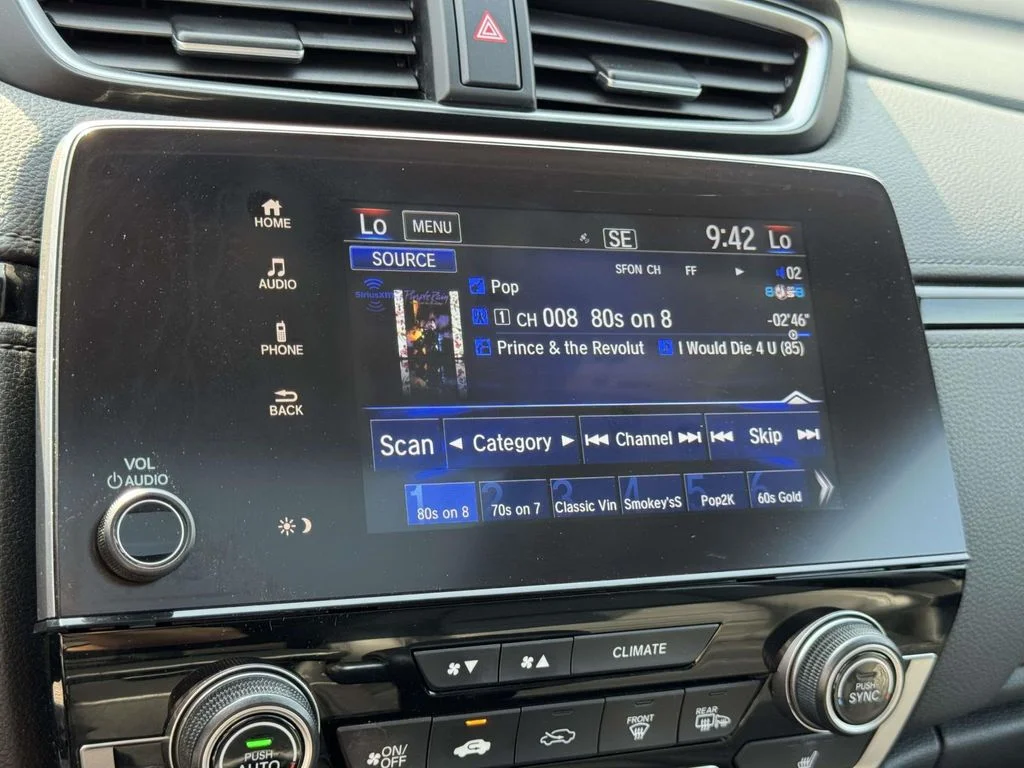 Used 2019 Silver Honda EX-L image 3