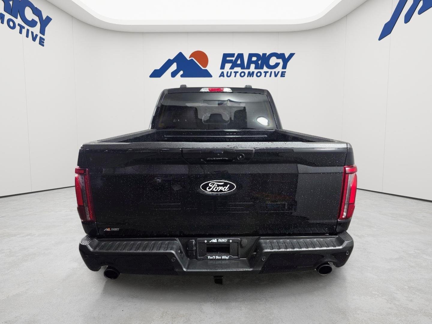 New 2025 Agate Black Metallic Ford Lariat® image 4