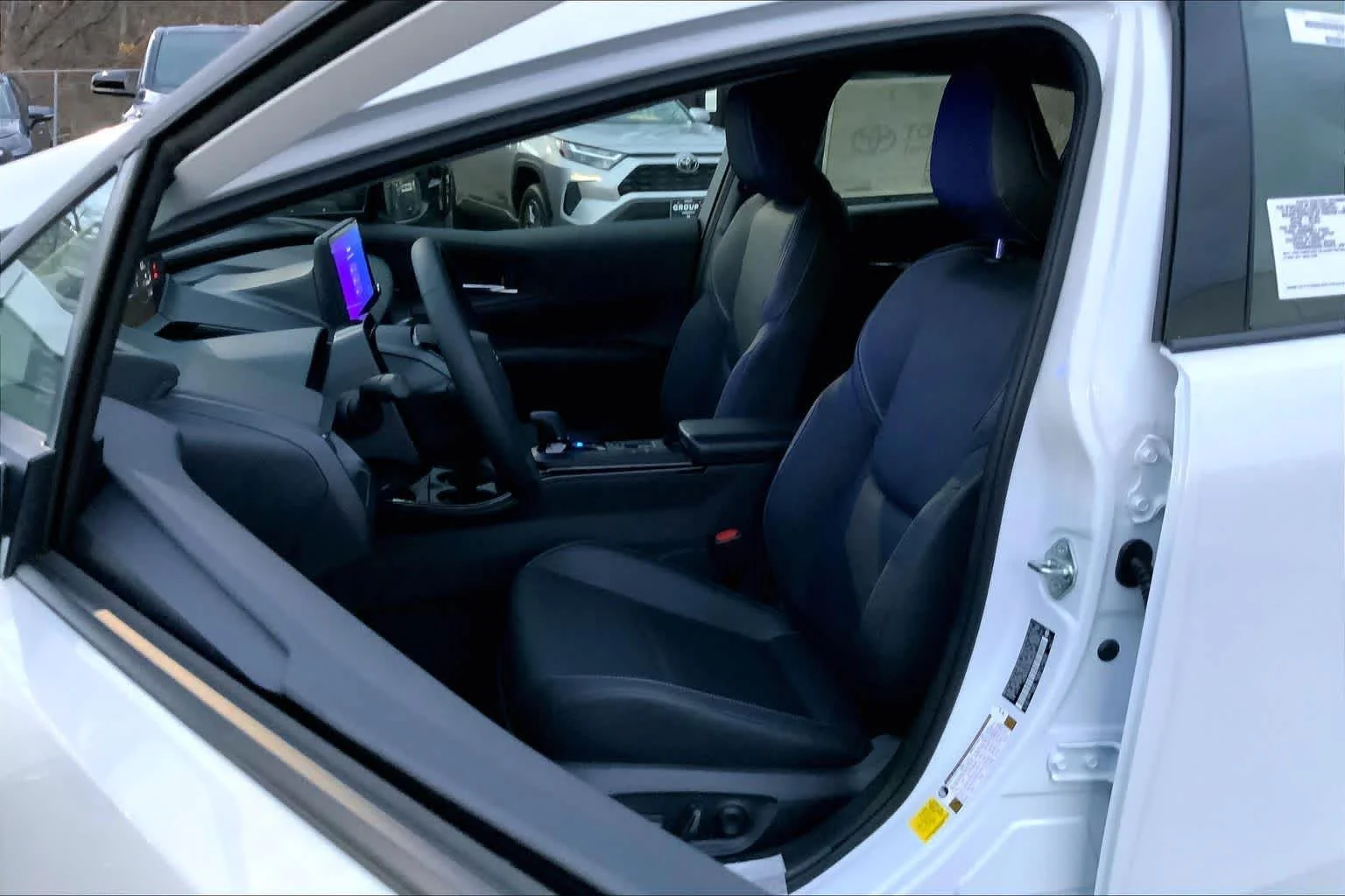 2026 Toyota Prius Plug-in Hybrid Nightshade - Photo 9