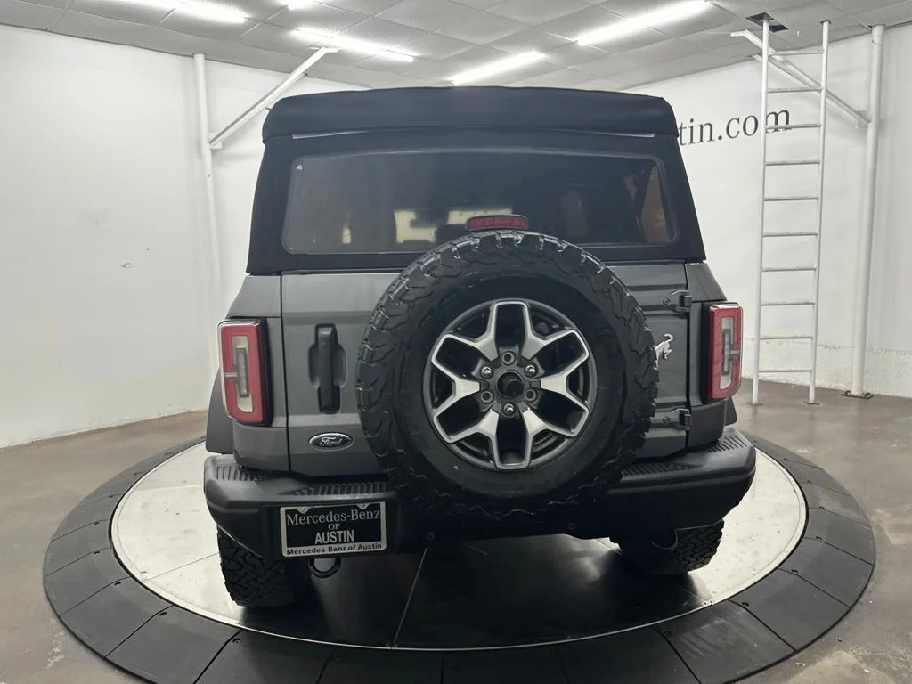 Used 2022 Gray Ford Badlands image 6