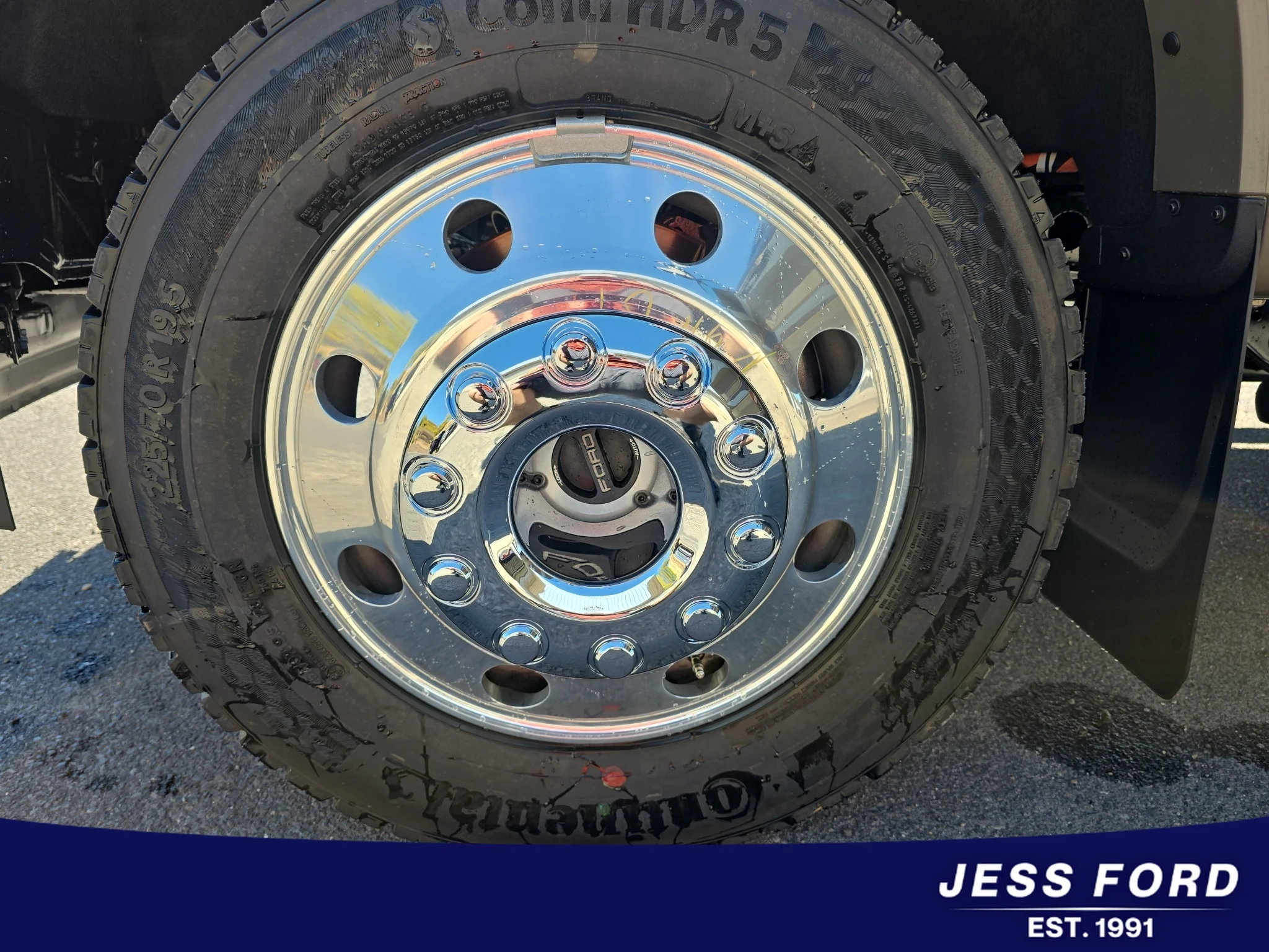 New 2026 Marsh Gray Ford F-450® XLT image 19