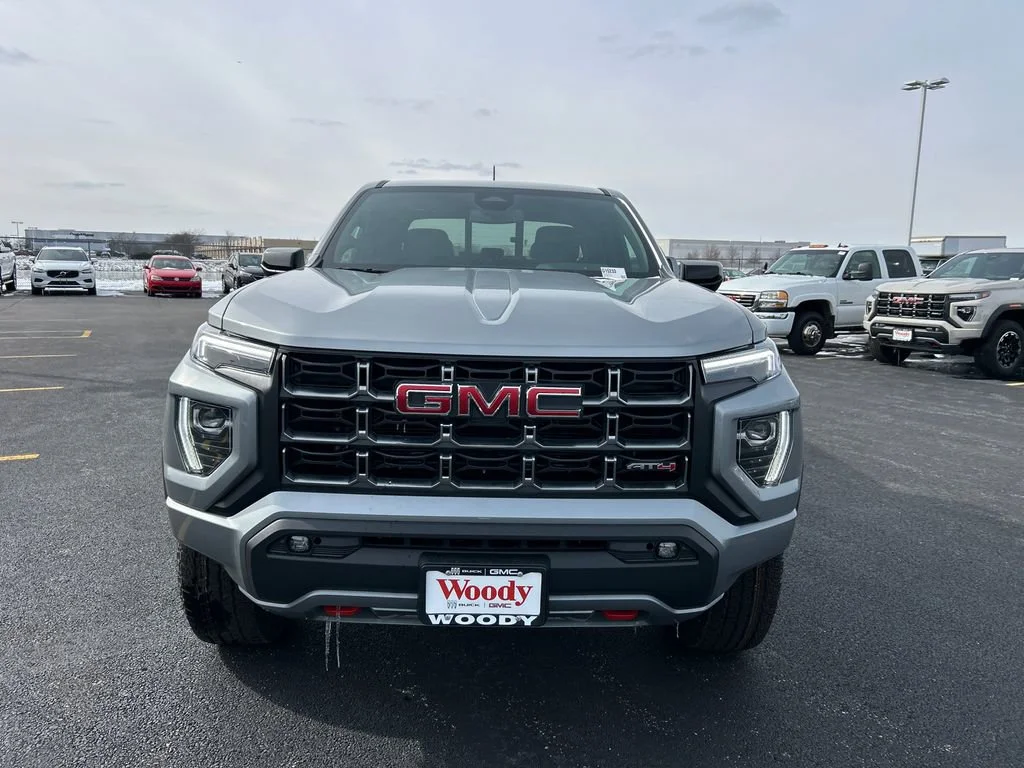 2026 GMC Canyon AT4 - Photo 4