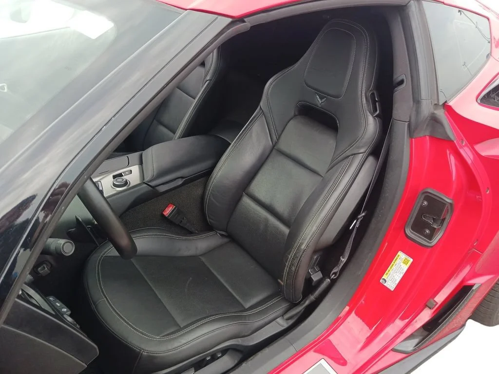 Used 2015 TORCH RED Chevrolet Z06 2LZ image 26
