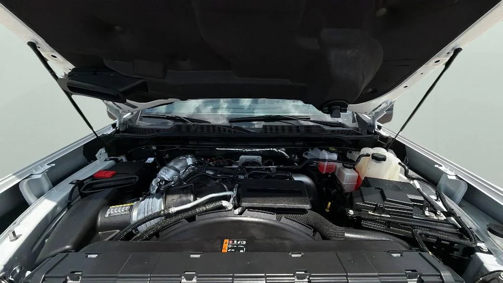 Used 2024 Summit White Chevrolet High Country image 38