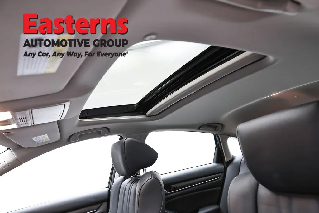 Used 2022 Black Honda EX-L image 34