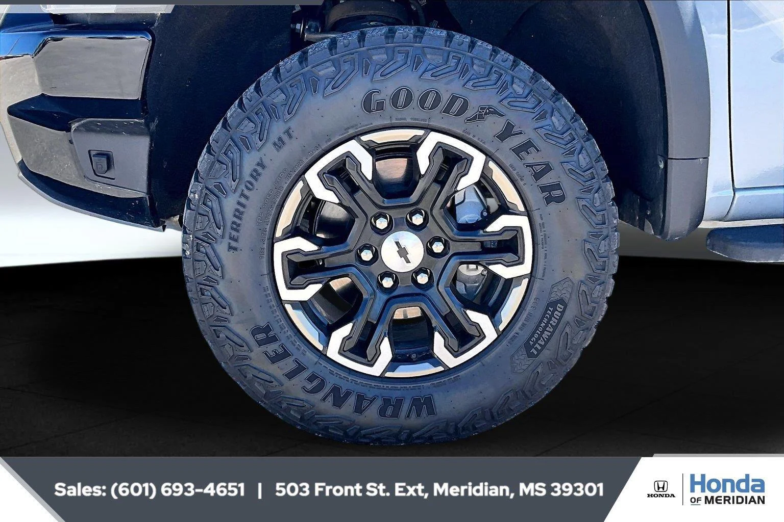 Used 2024 Slate Gray Metallic Chevrolet ZR2 image 7