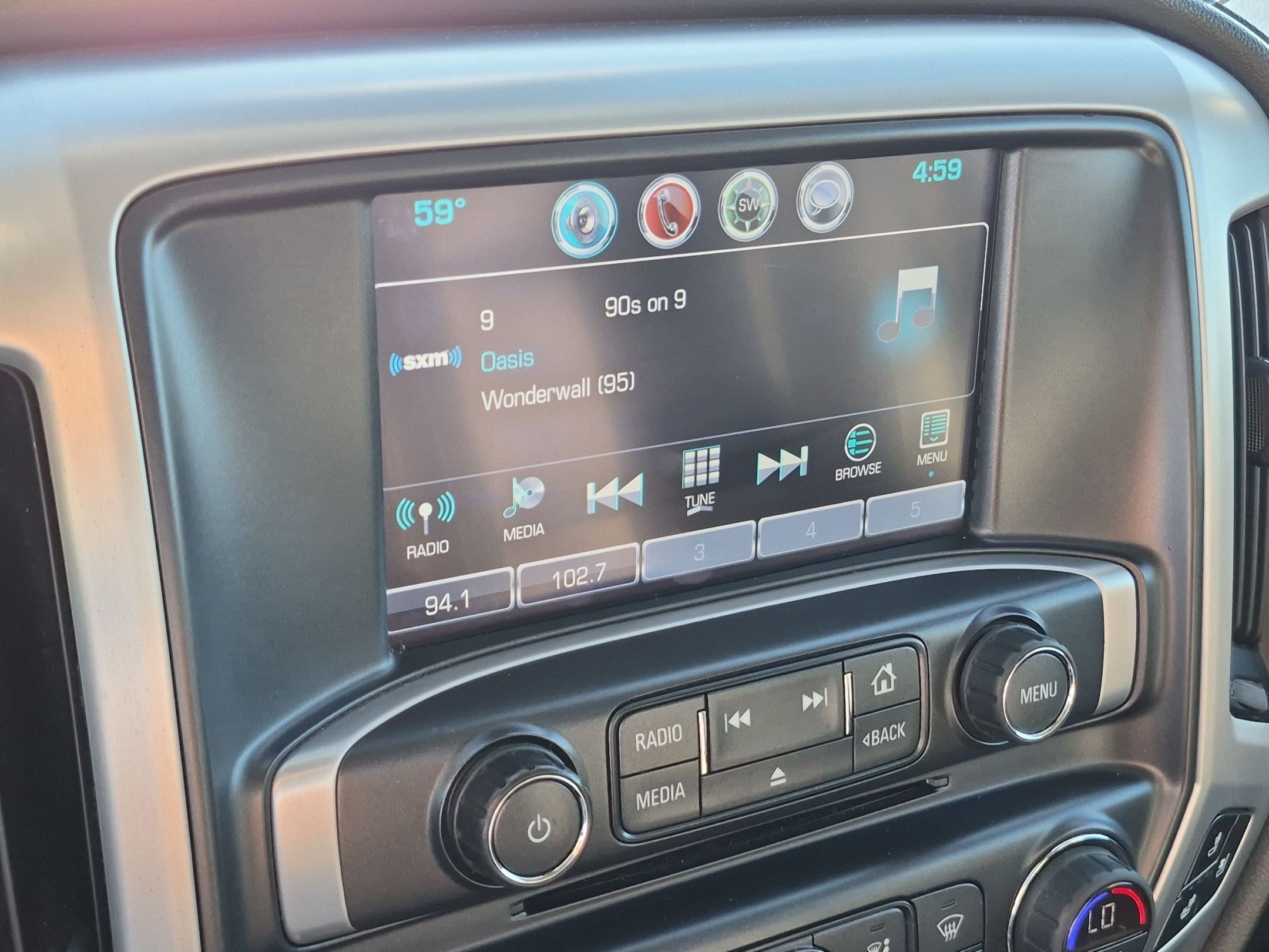 Used 2018 White GMC SLT image 18