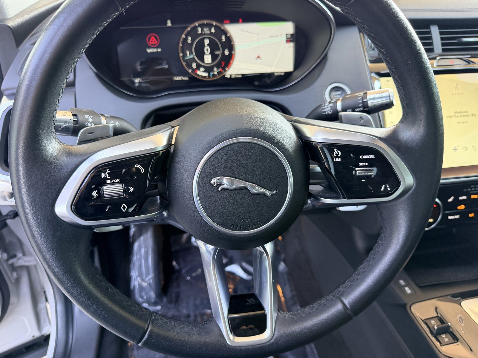 Used 2021 Gray Jaguar P250 SE image 15