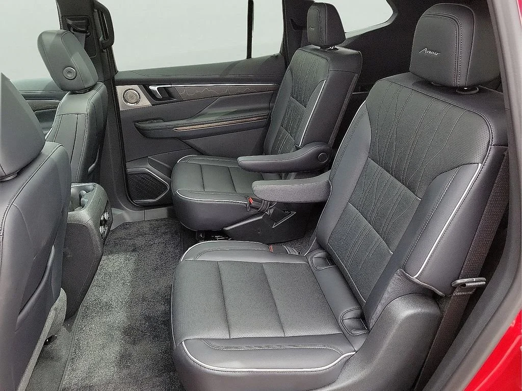 2026 Buick Enclave Avenir - Photo 13