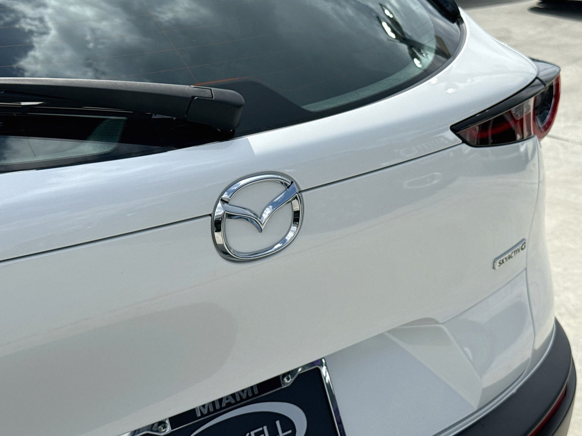 Used 2024 White Mazda 2.5 S image 11