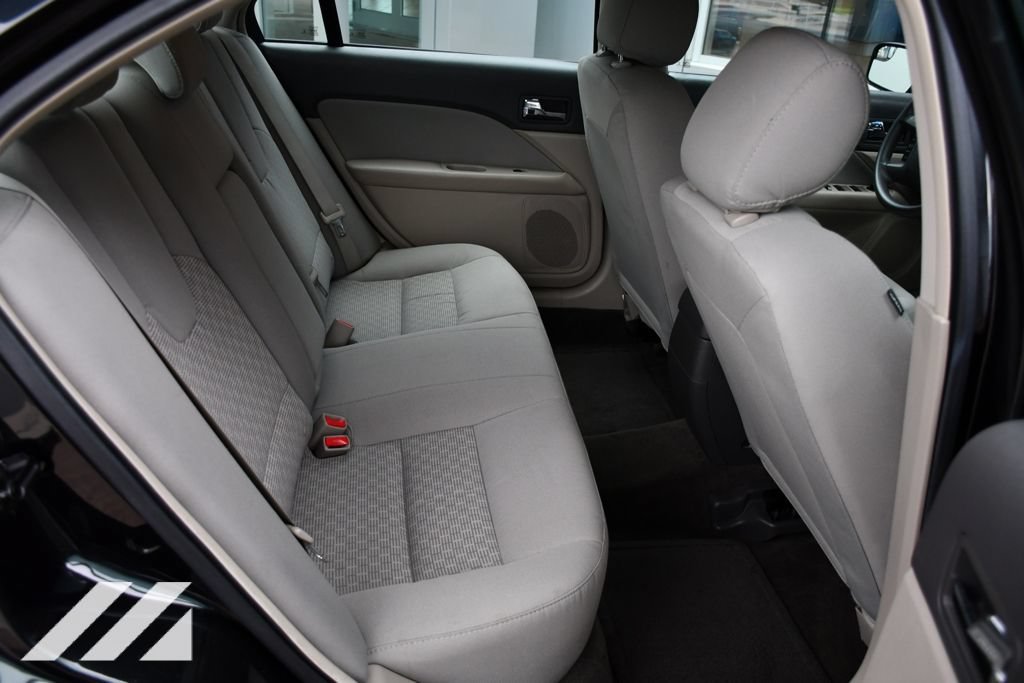 Used 2012 Gray Ford S image 26