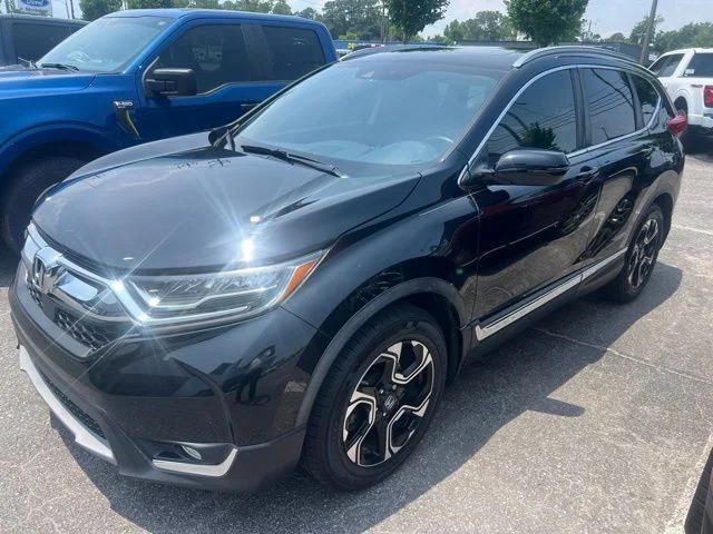 Used 2019  Honda Touring image 2