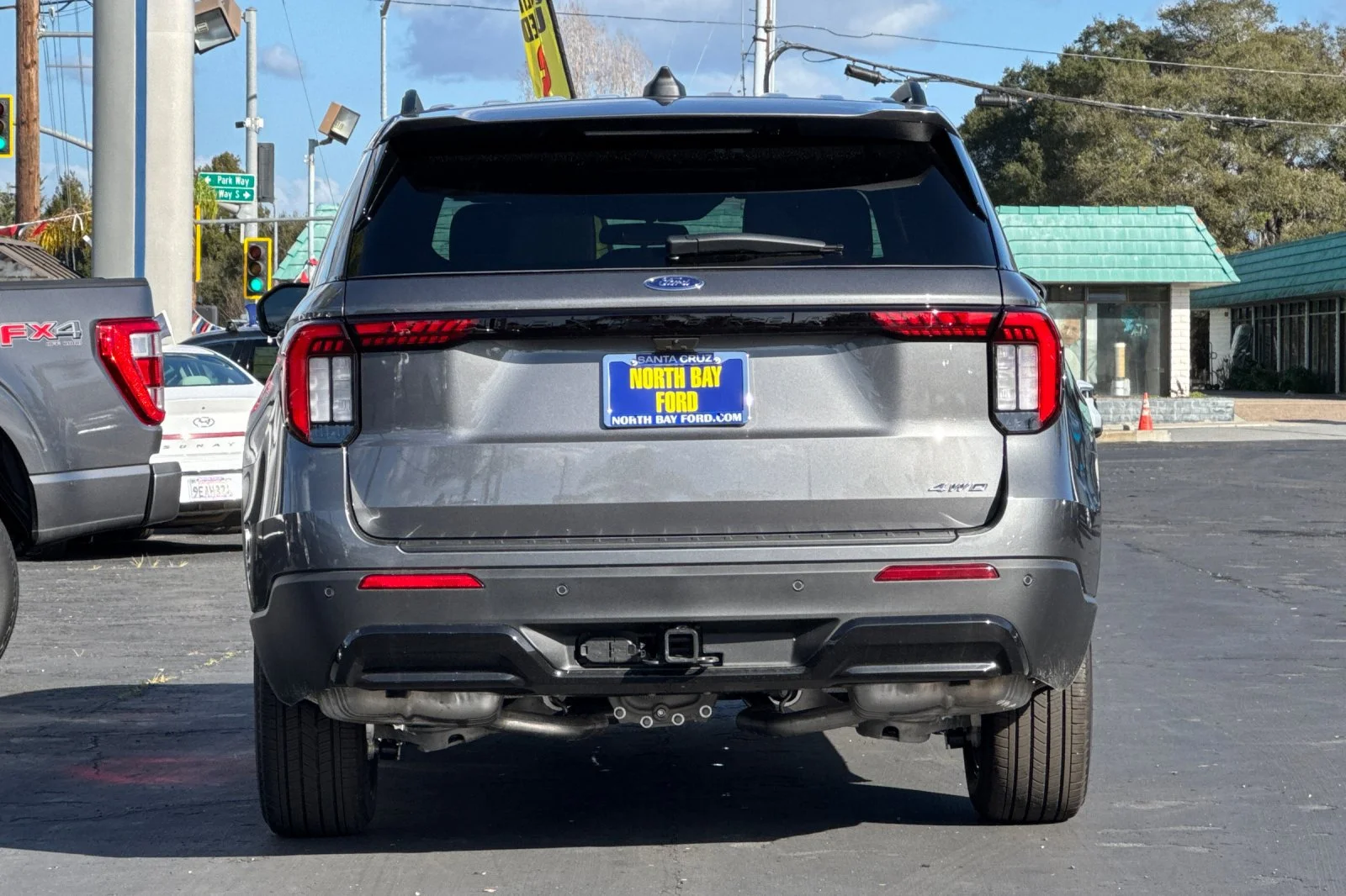 2026 Ford Explorer ST-Line - Photo 5