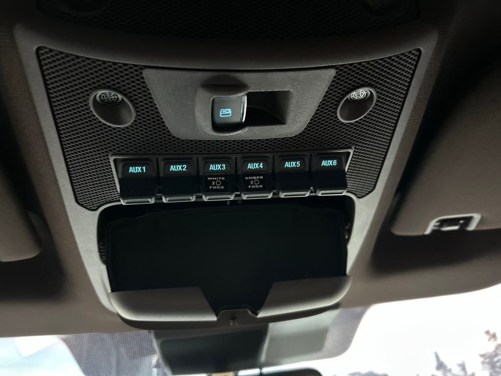 Used 2022 Black Metallic Ford King Ranch image 34