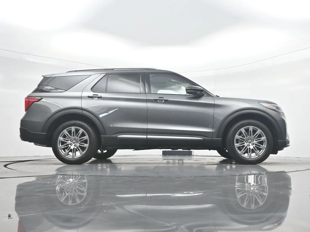 New 2026 Carbonized Gray Metallic Ford Platinum™ image 46