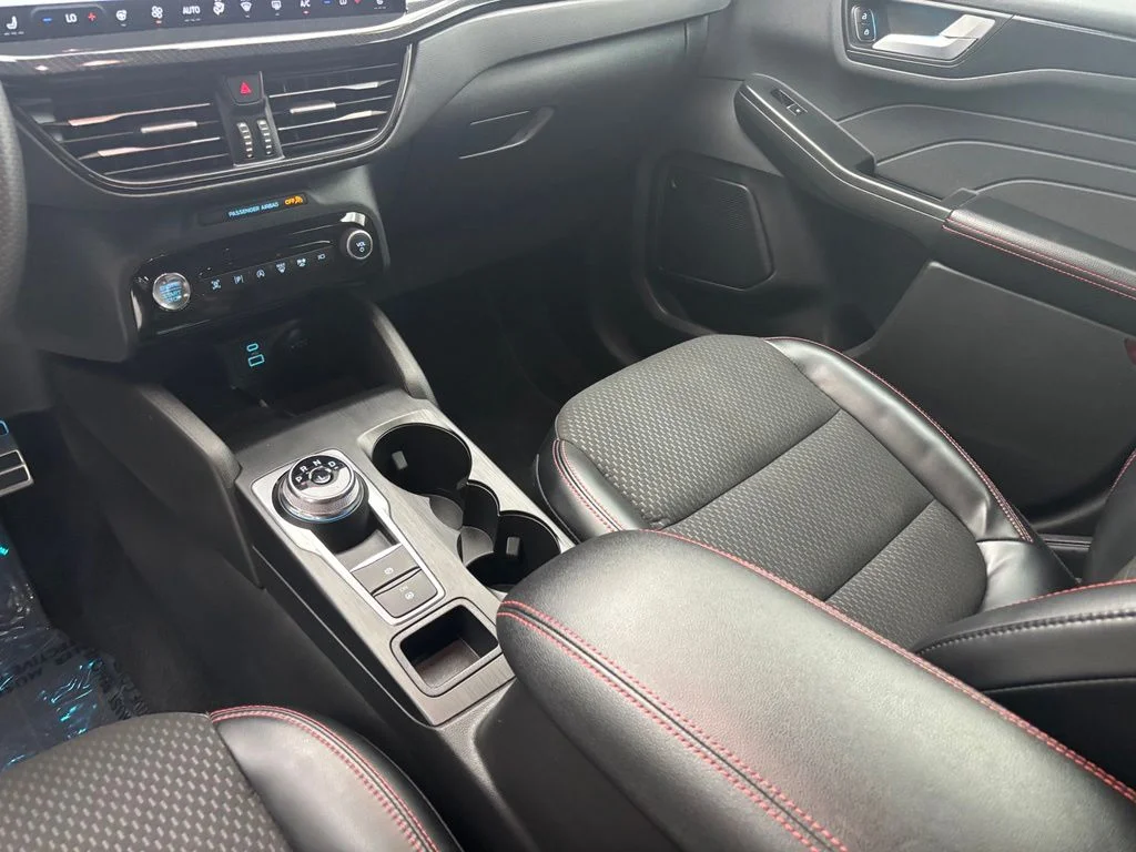 Used 2023 Blue Ford ST-Line Elite image 26
