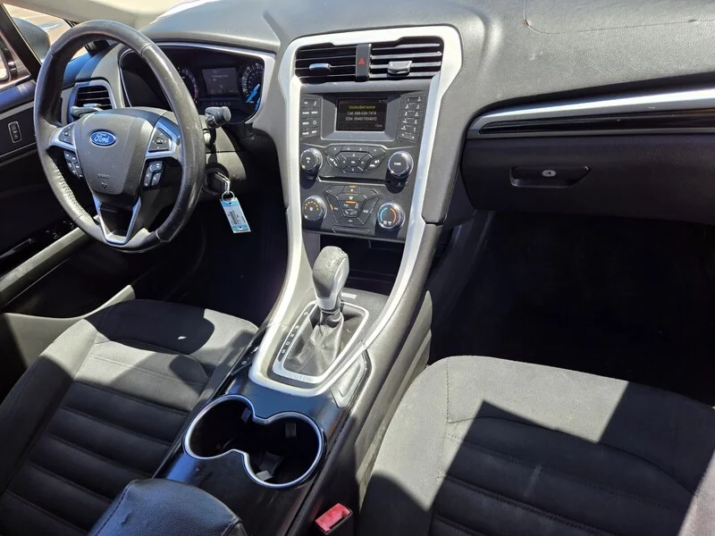 Used 2015 Gray Ford SE image 11
