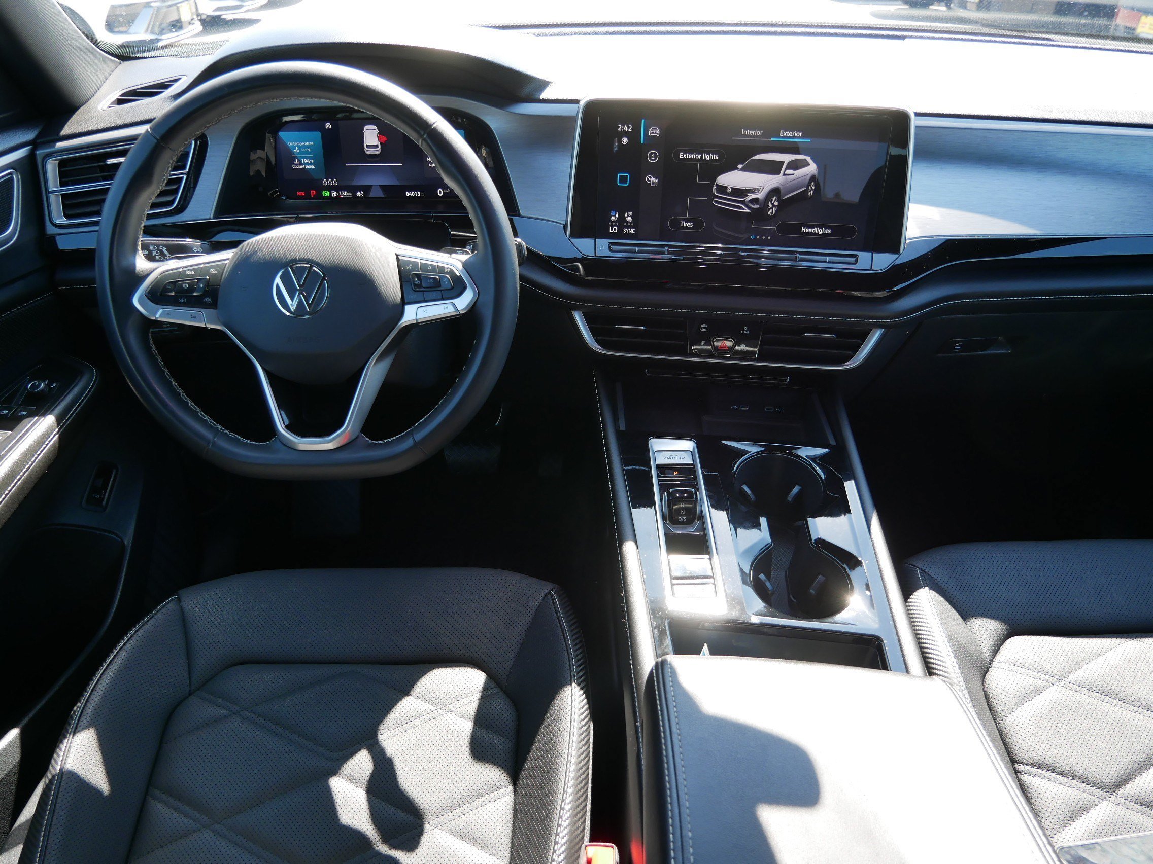 2024 Volkswagen Atlas Cross Sport SE w/Tech - Photo 10