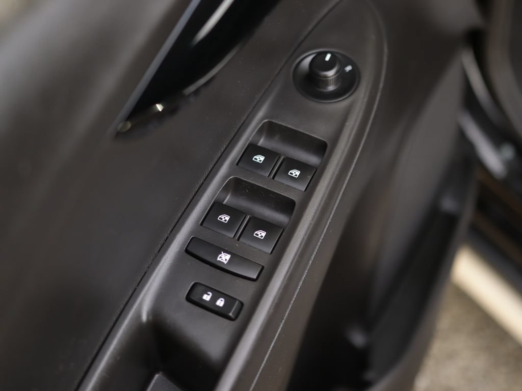 Used 2021 (Metallic paint.) Chevrolet ACTIV image 22