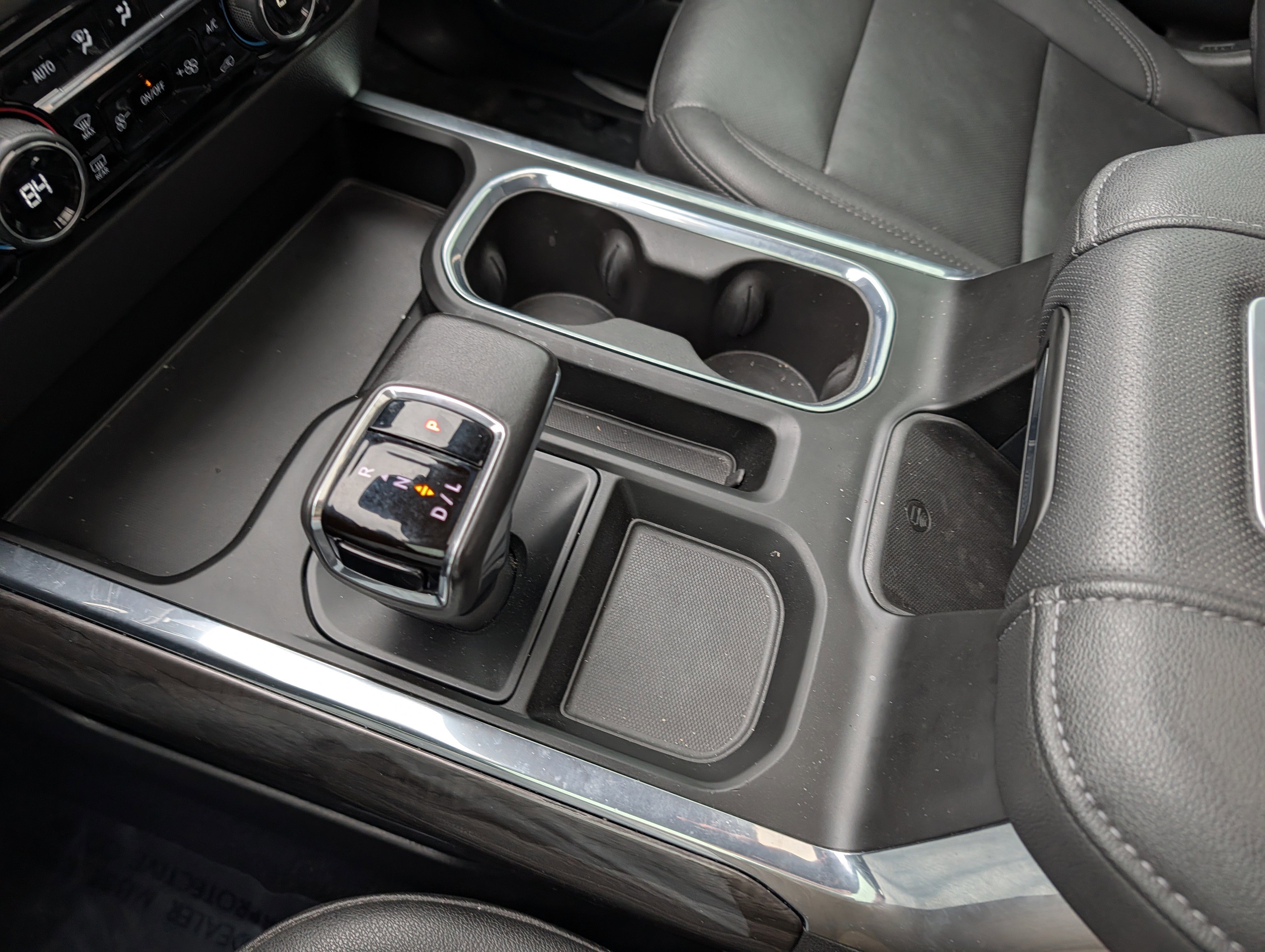 2022 Chevrolet Silverado 1500 LTZ - Photo 32