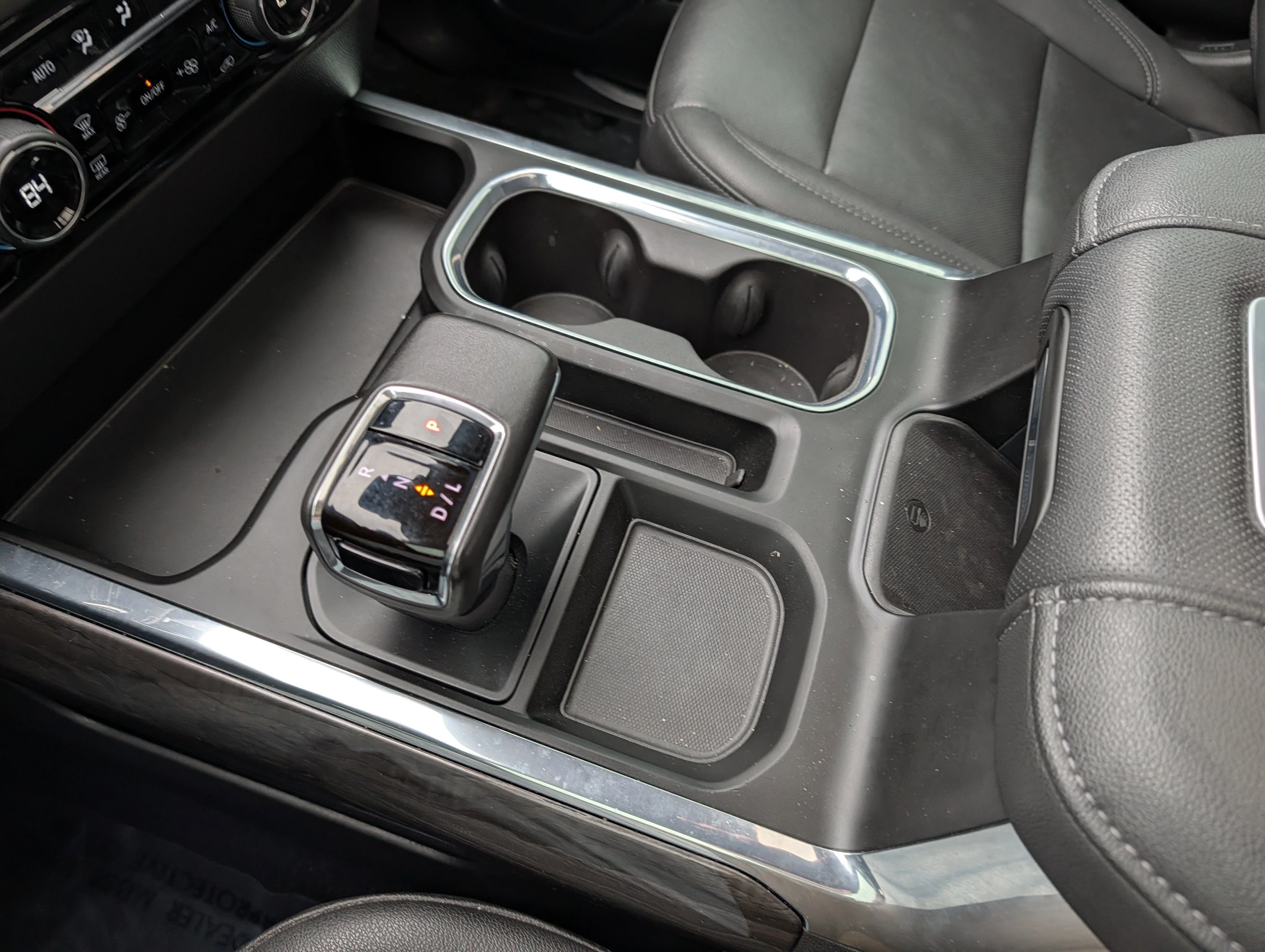 2022 Chevrolet Silverado 1500 LTZ - Photo 32
