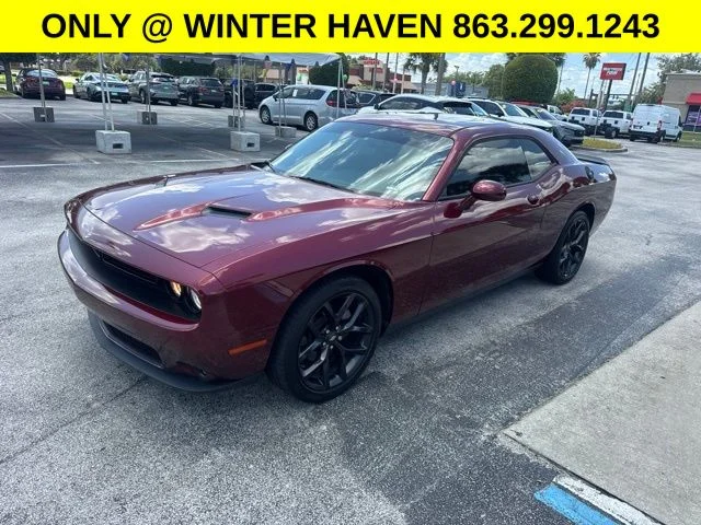 Used 2022 Red Dodge SXT image 5
