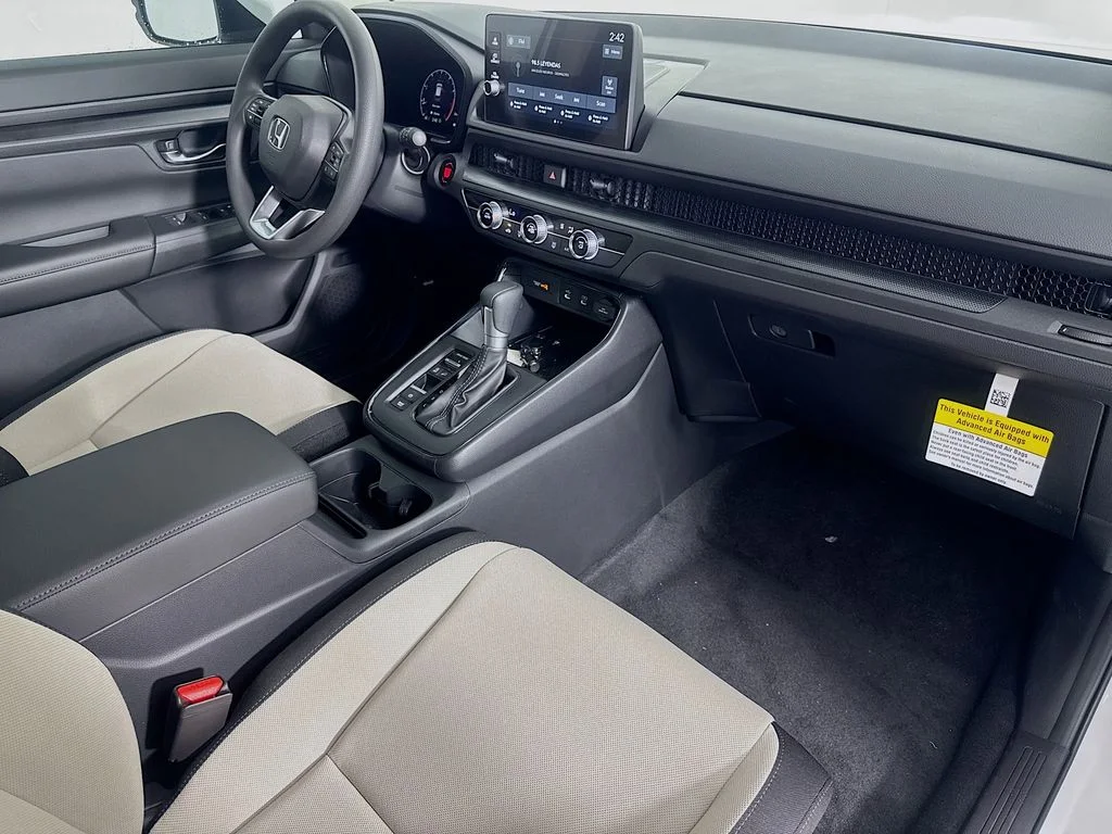 New 2026 Platinum White Pearl Honda LX image 37