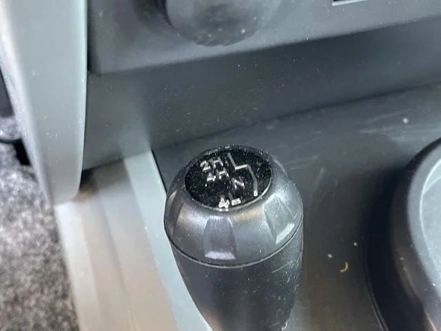 Used 2008 Silver Jeep X image 25