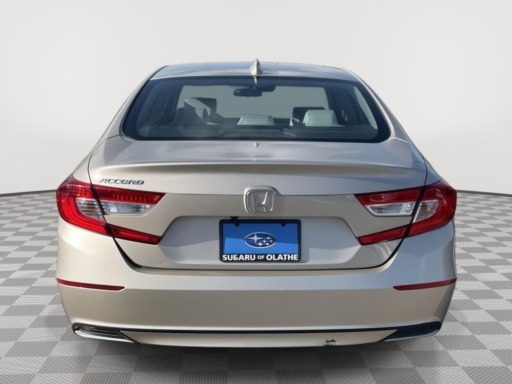 Used 2019 Champagne Frost Pearl Honda LX 1.5T image 7