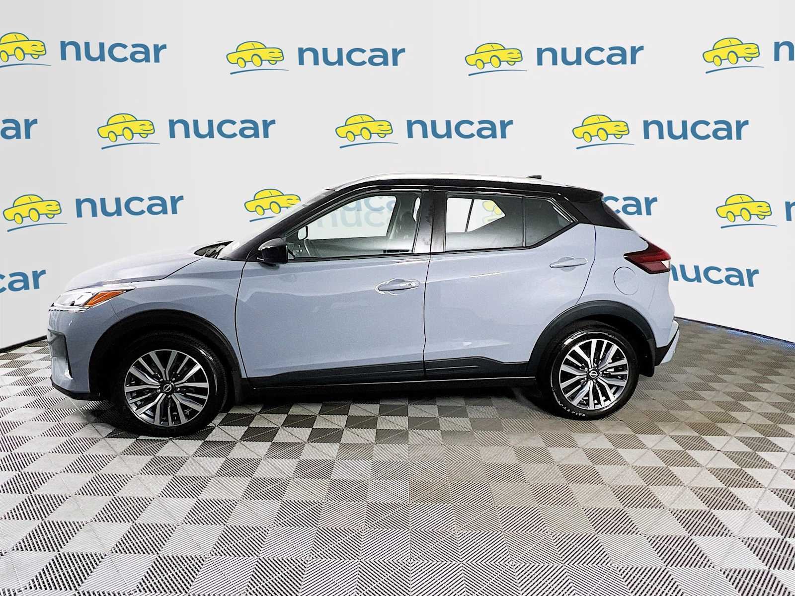 Used 2024 Gray/Super Black Nissan SV image 4