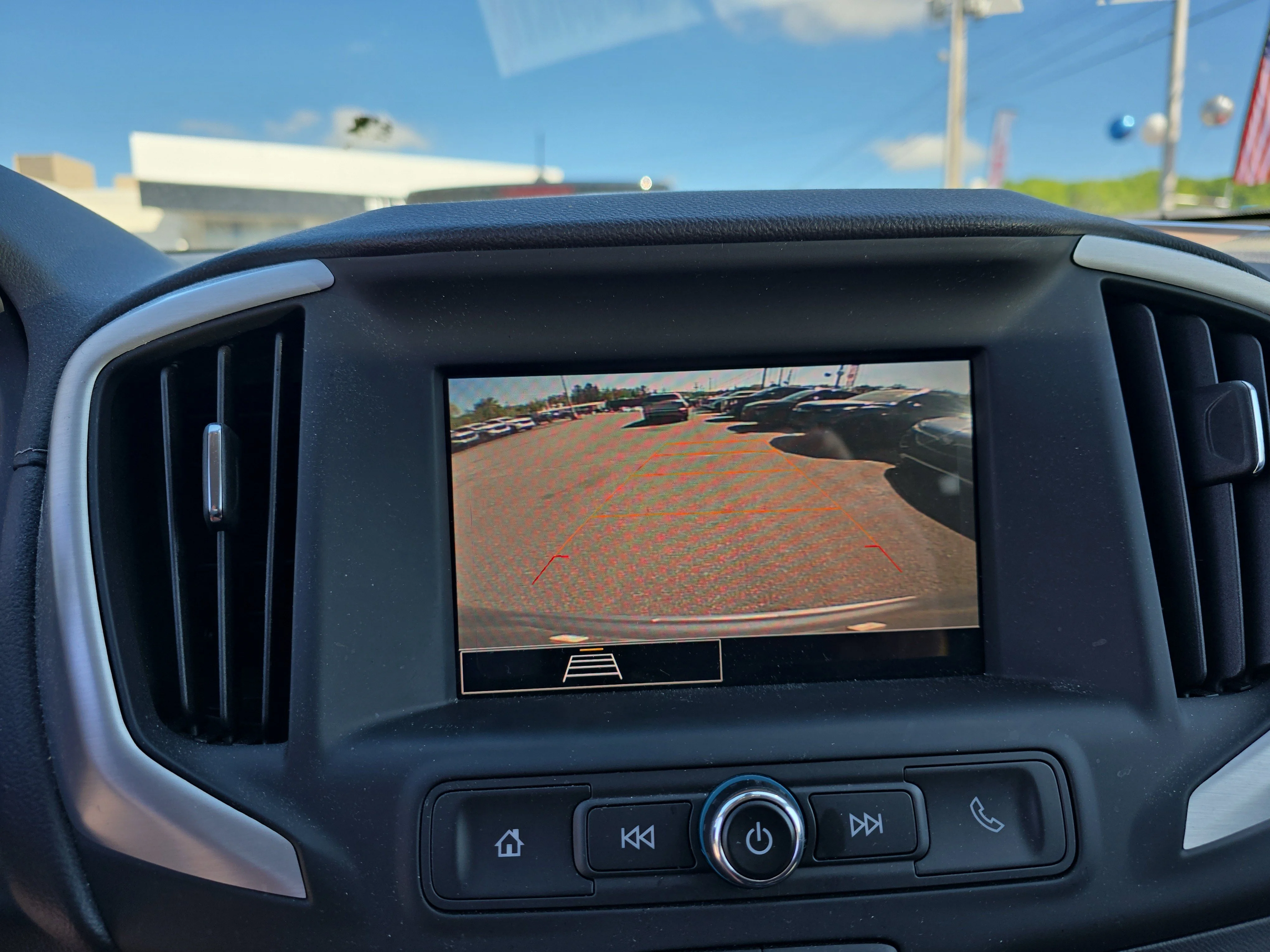 Used 2023 Sterling Metallic GMC SLE image 32