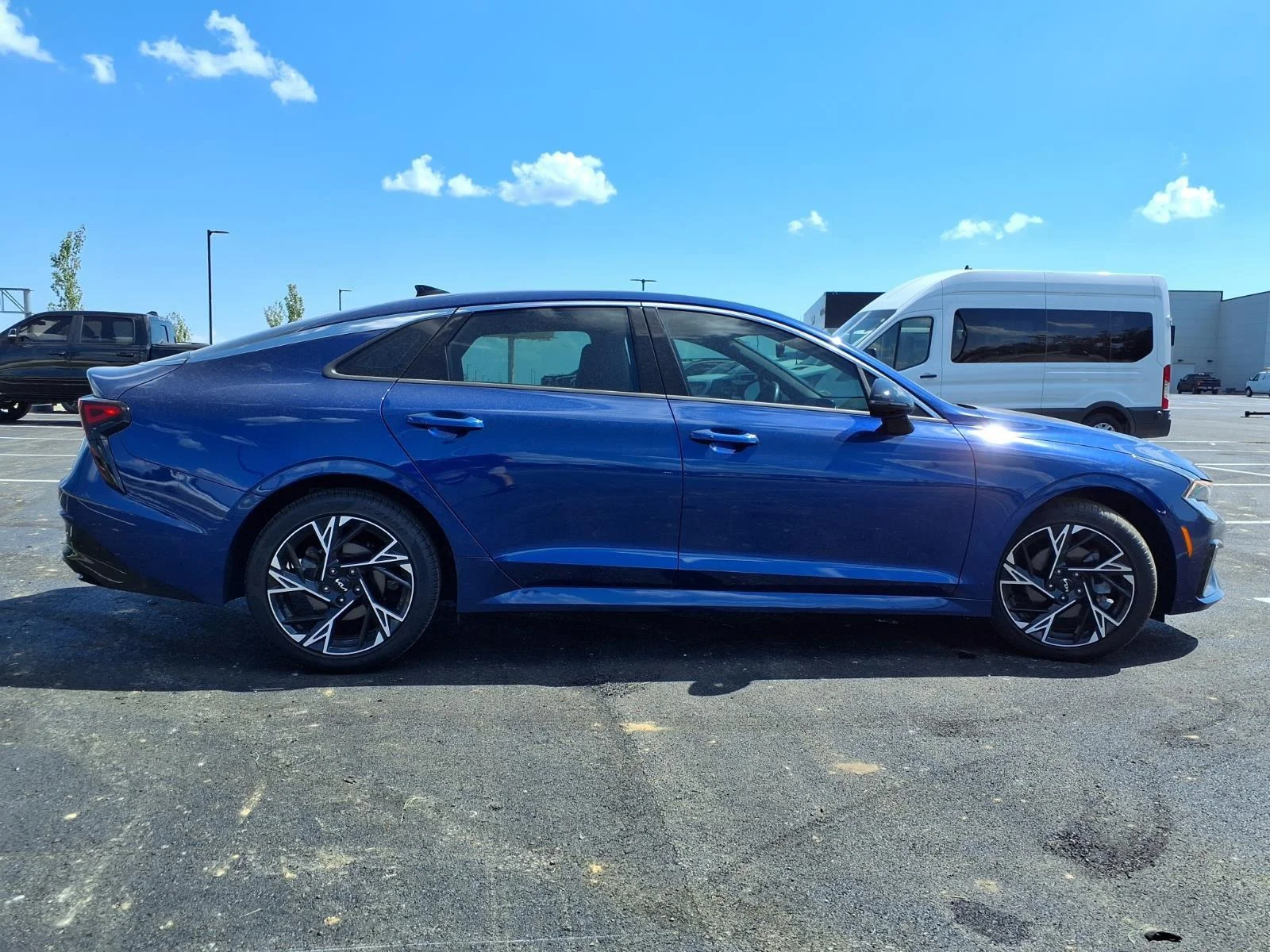 Used 2025 Yacht Blue Kia GT-Line image 29