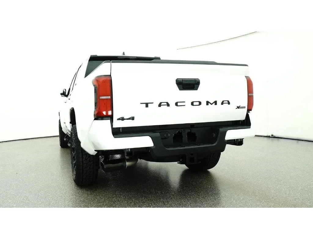 New 2026 Ice Cap Toyota SR5 image 22