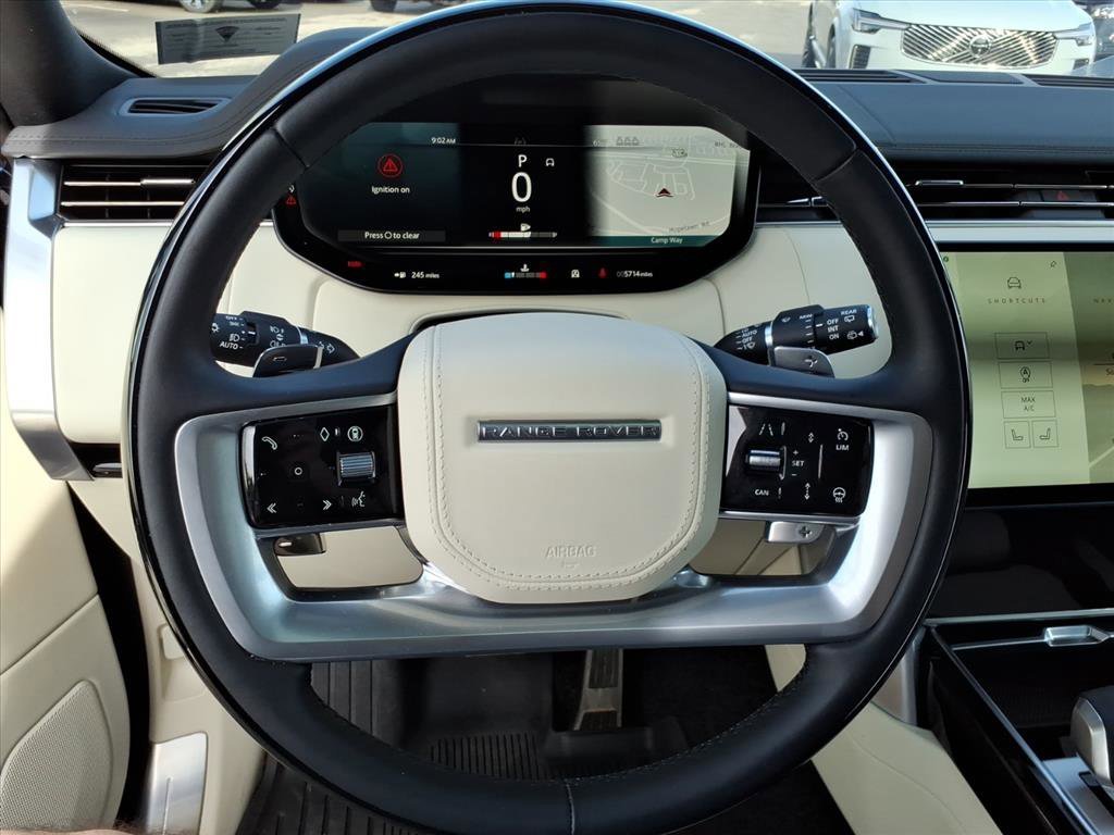 Used 2025 Velocity Blue SV Bespoke Ultra Gloss Land Rover SE image 15
