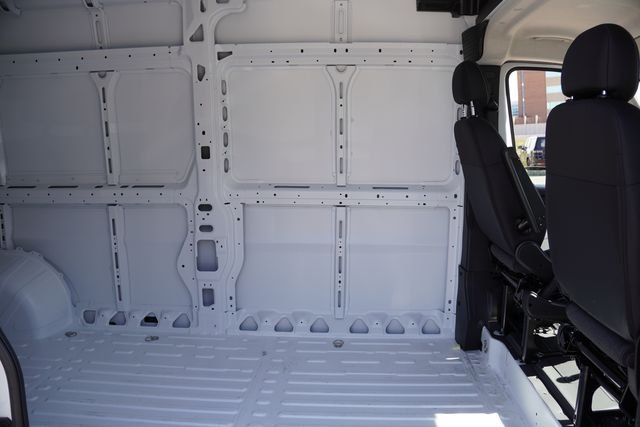 New 2026 Bright White Clear-Coat Exterior Paint RAM High Roof image 14
