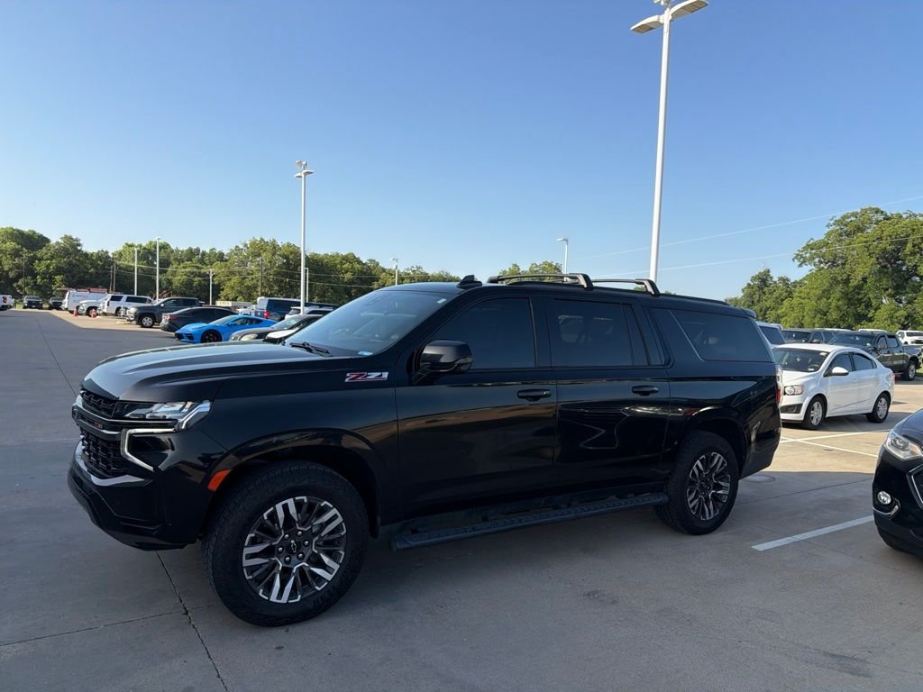 Used 2022 Black Chevrolet Z71 image 3