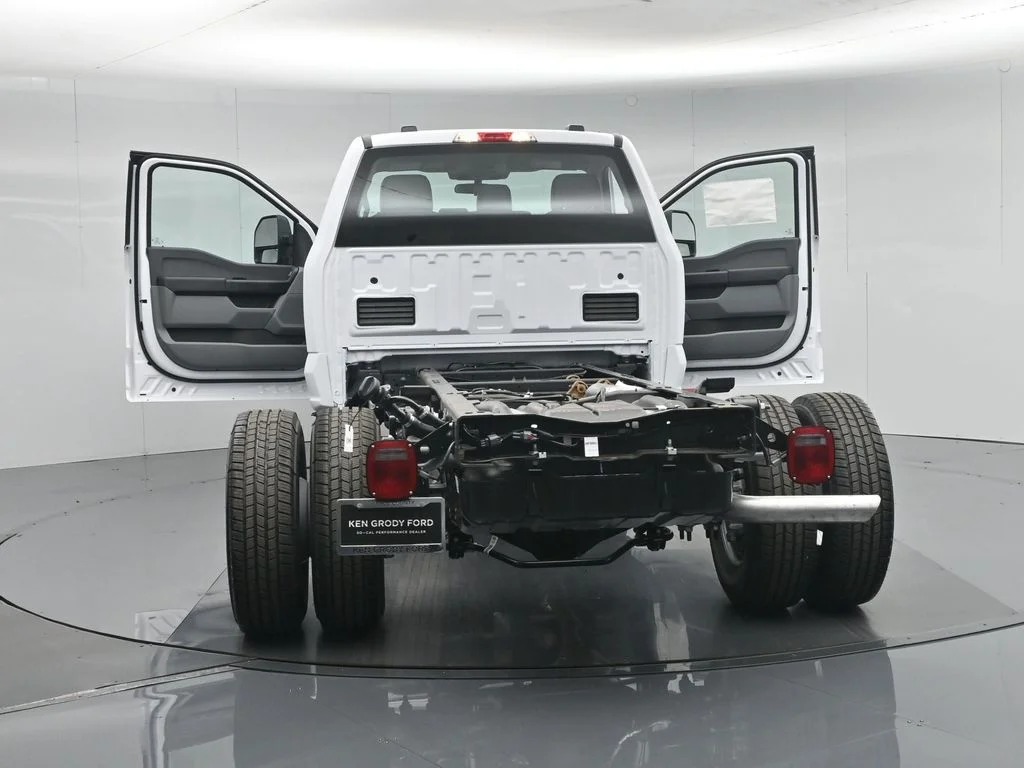 New 2026 White Ford XL image 27