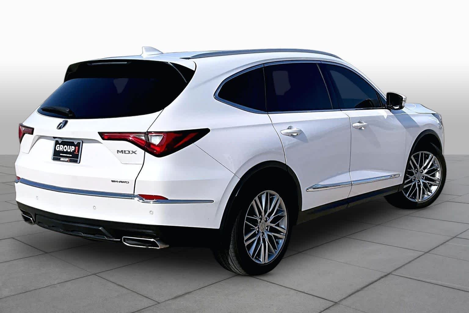 Used 2024 Platinum White Pearl Acura w/Advance Package image 13