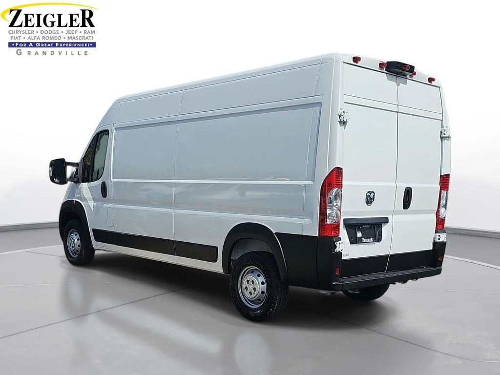 Used 2023 White Ram High Roof image 7
