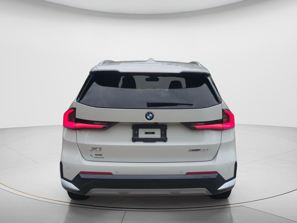 New 2026 Alpine White BMW xDrive28i image 6