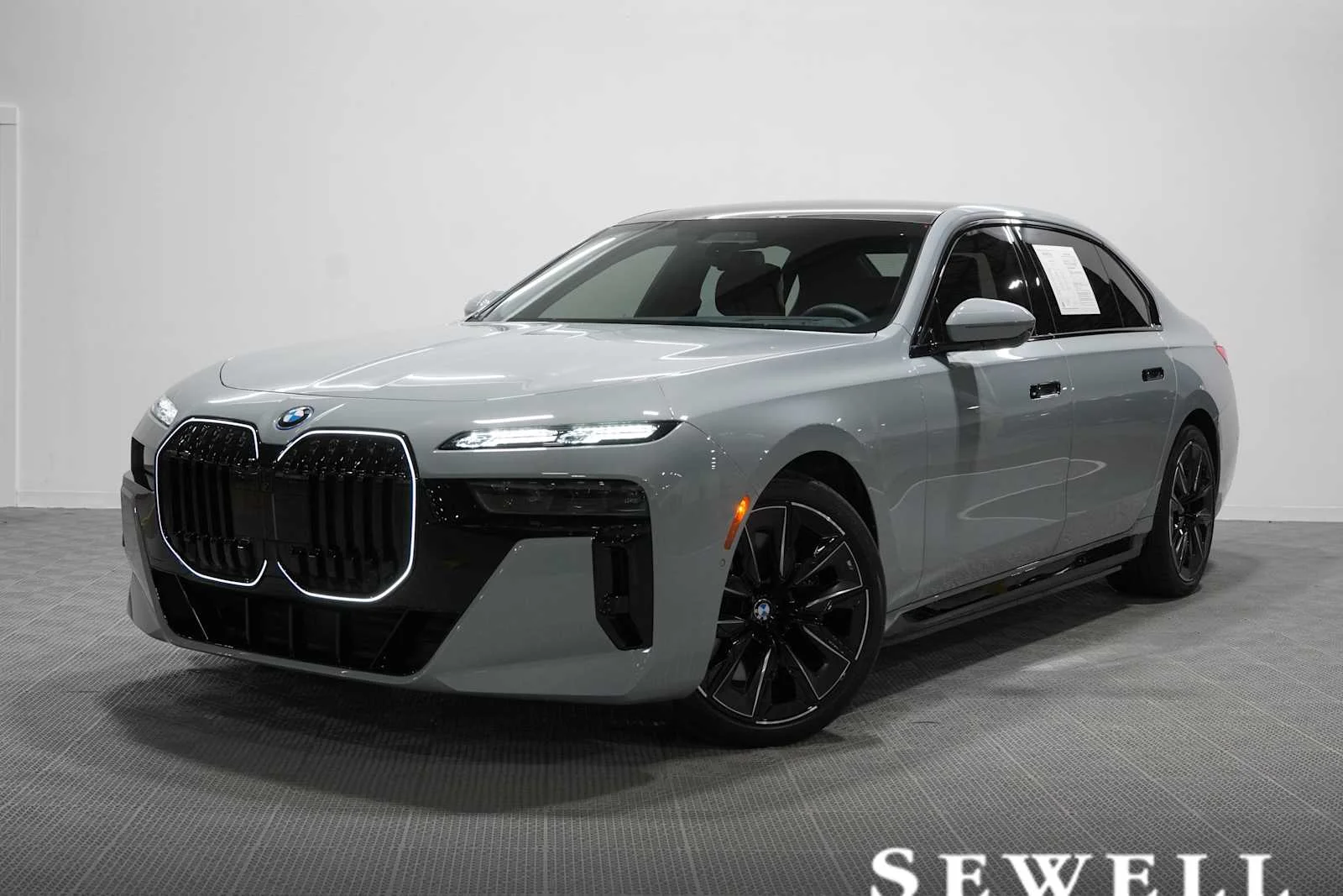 2025 BMW i7 eDrive50 Sedan's photo